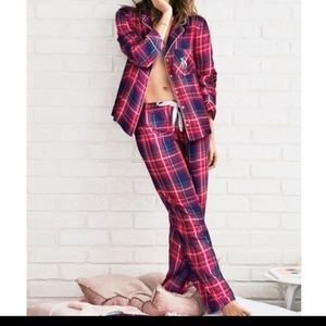Victoria’s Secret Dreamer Plaid Pajama Set M 2pc Sleepwear Sweet Dreams‎